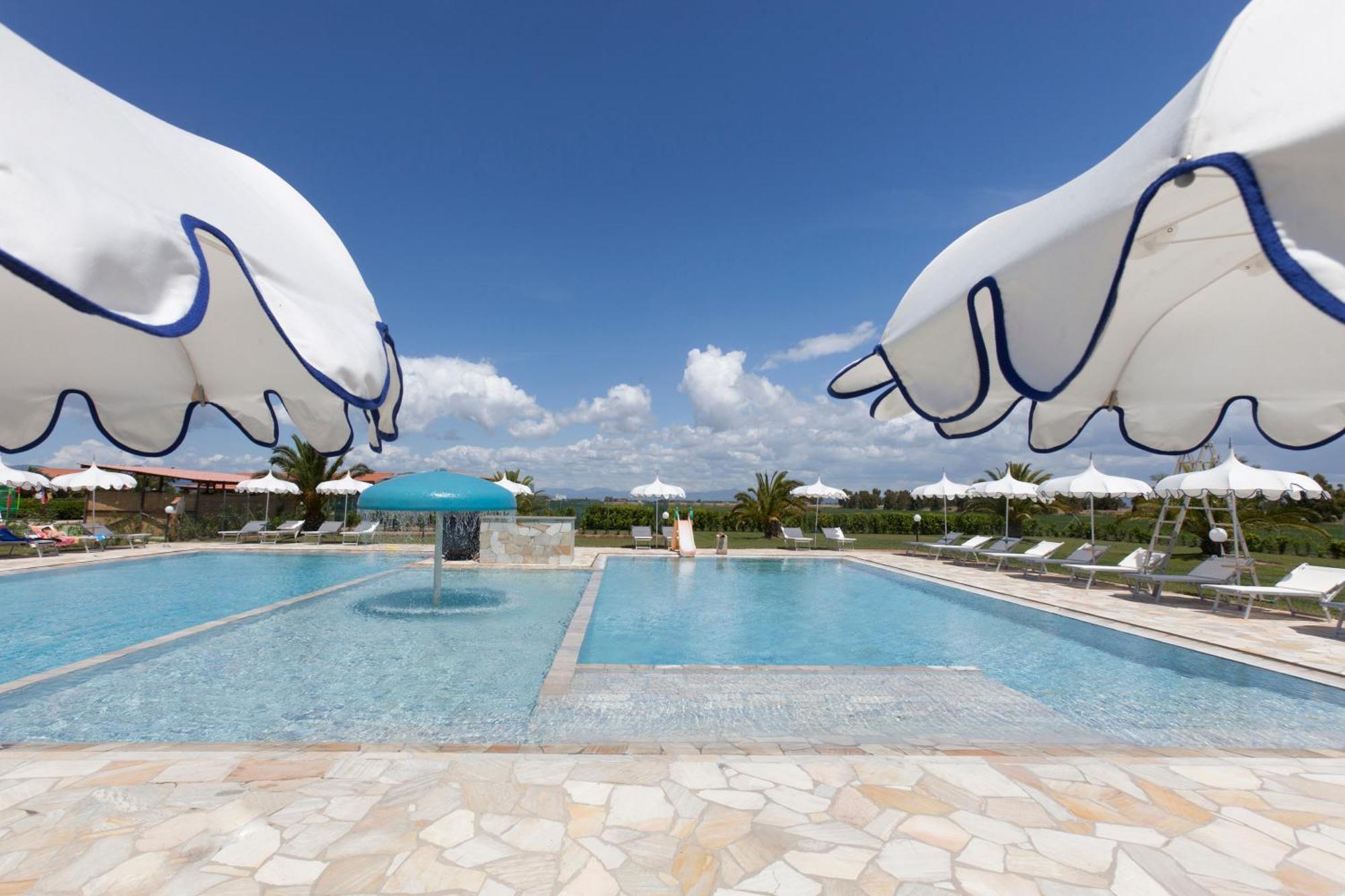 Aparthotel Fattoria Maremmana Marina di Grosseto Esterno foto